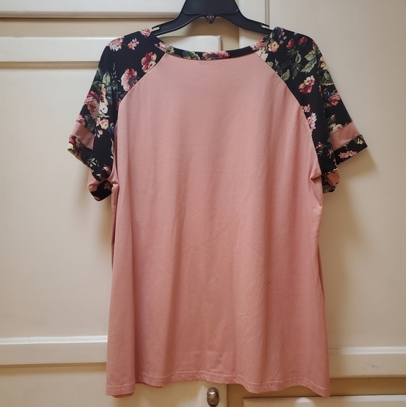 SHEIN Women's Short-sleeved Floral Print T-shirt - Picture 6 of 10